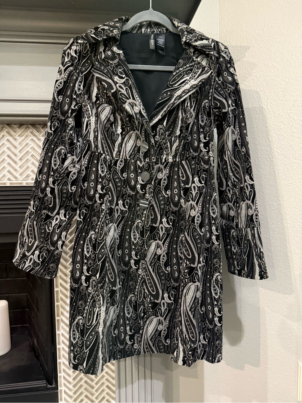Bisou Bisou Black & White Paisley Trench Coat